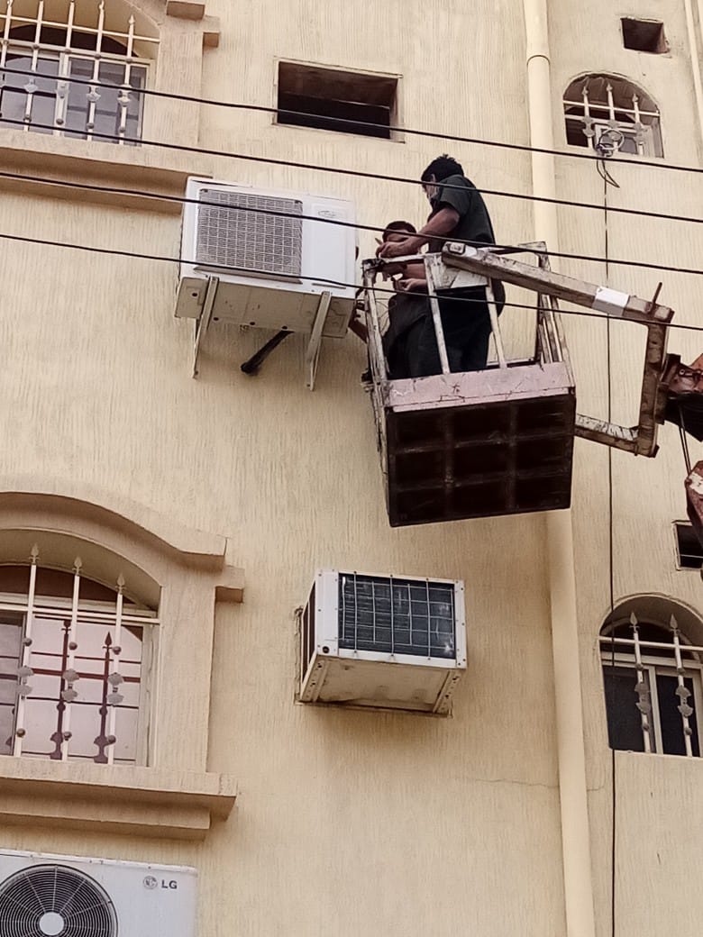 صيانة مكيف وتنظيف وحدة خارجية